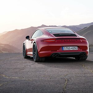 Porsche-911_Carrera_GTS_2015_1024x768_wallpaper_0c