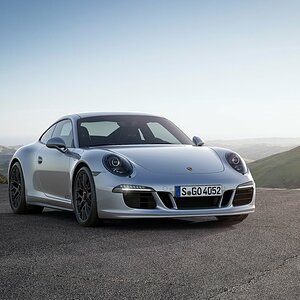 Porsche-911_Carrera_GTS_2015_1024x768_wallpaper_01